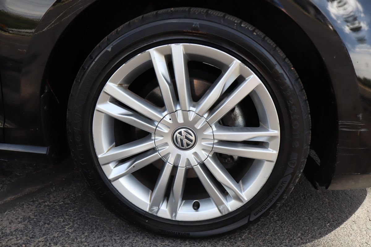 Used 2016 Volkswagen Golf Limited Edition FWD image 44