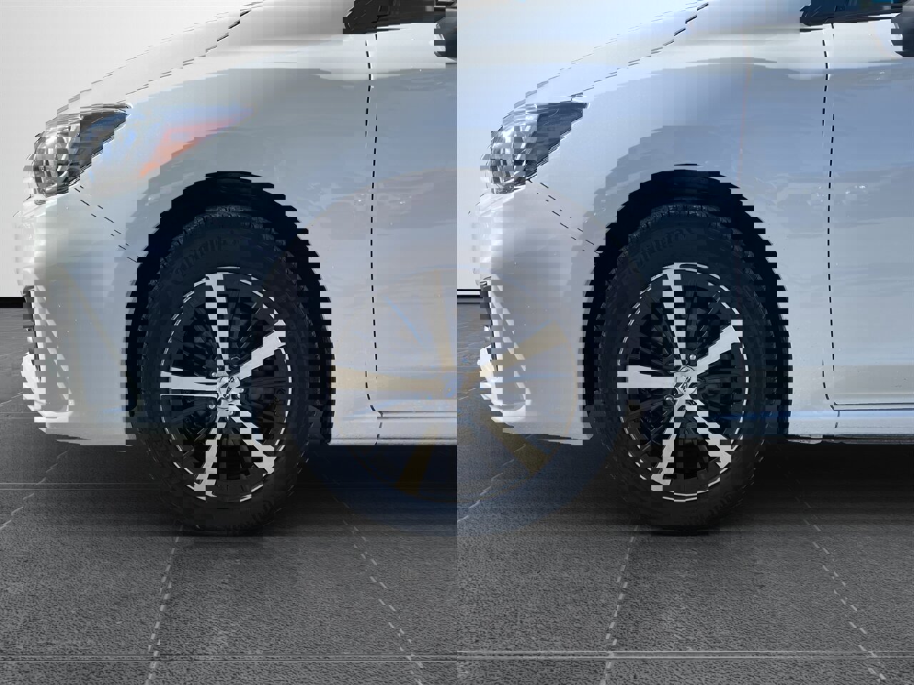 Used 2019 Subaru Impreza 2.0i Premium image 31