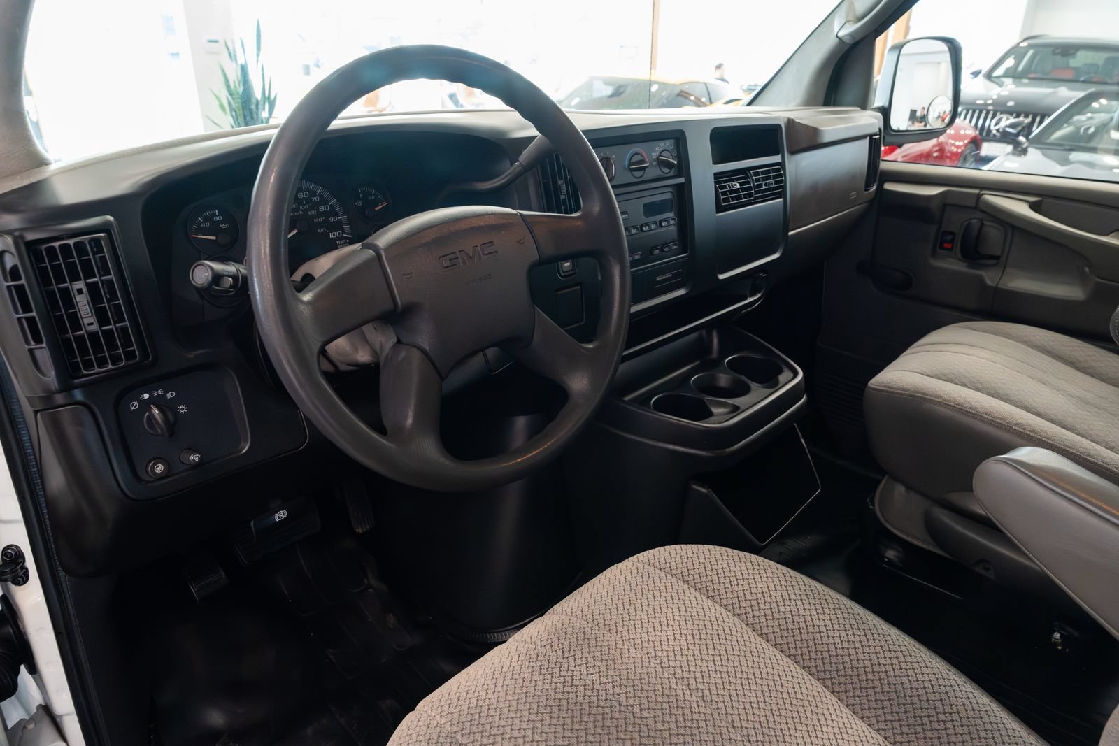 Used 2006 GMC Savana 1500 RWD image 18