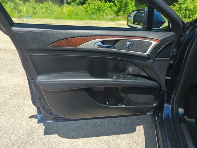 Used 2017 Lincoln MKZ Select w/ Select Plus Package FWD image 14