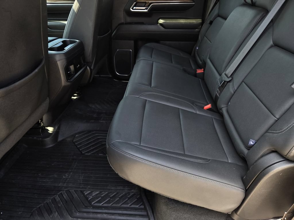Used 2024 Chevrolet Silverado 1500 LT Trail Boss w/ LT Trail Boss Premium Package AWD/4WD image 13