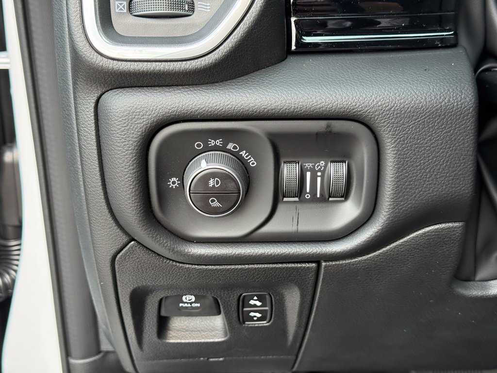 New 2026 RAM 1500 Laramie w/ Night Edition AWD/4WD image 19