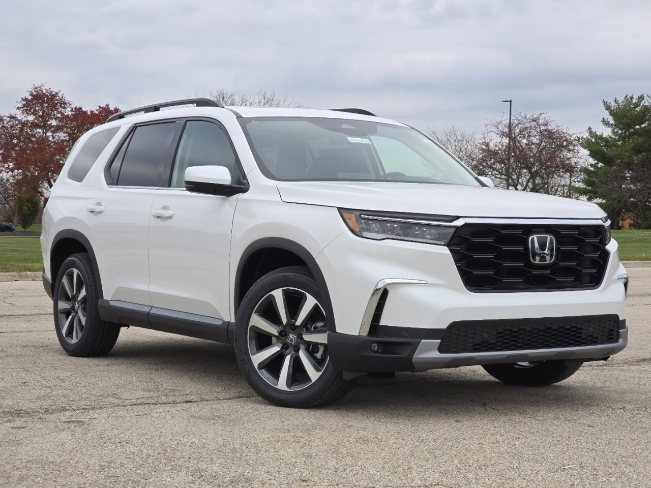 New 2025 Honda Pilot Touring video 2