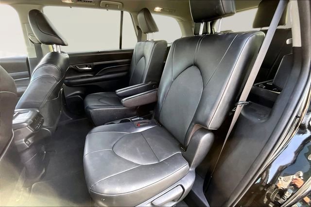 Used 2024 Toyota Grand Highlander XLE image 19