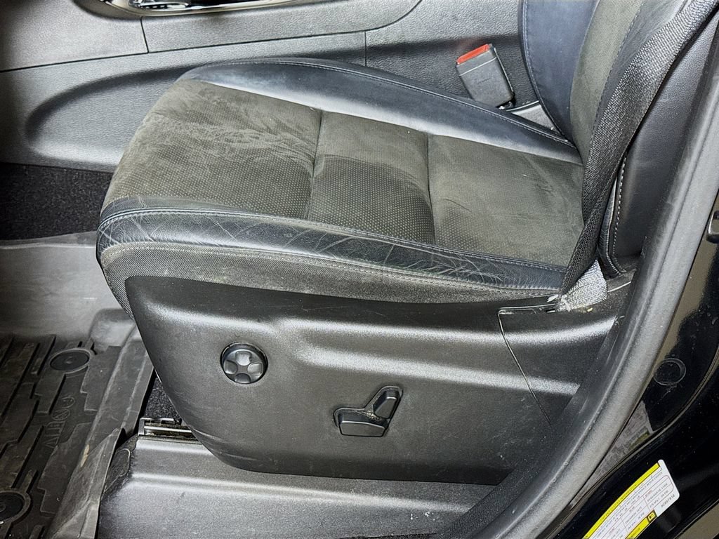 Used 2019 Jeep Grand Cherokee Altitude RWD image 18