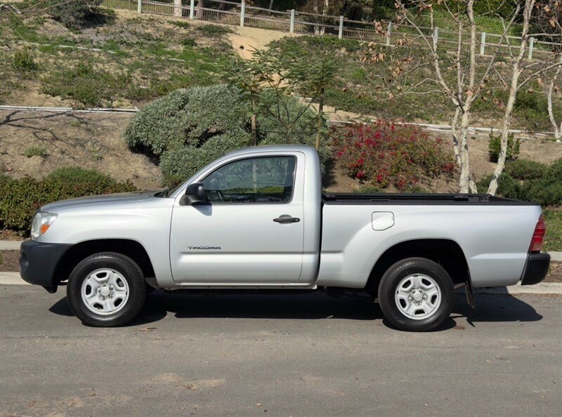 Used 2005 Toyota Tacoma 2WD Regular Cab image 3