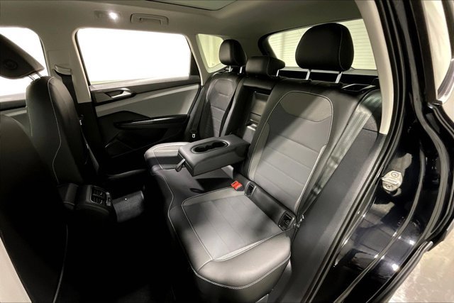 Used 2023 Volkswagen Taos SE w/ Panoramic Sunroof Package AWD/4WD image 26