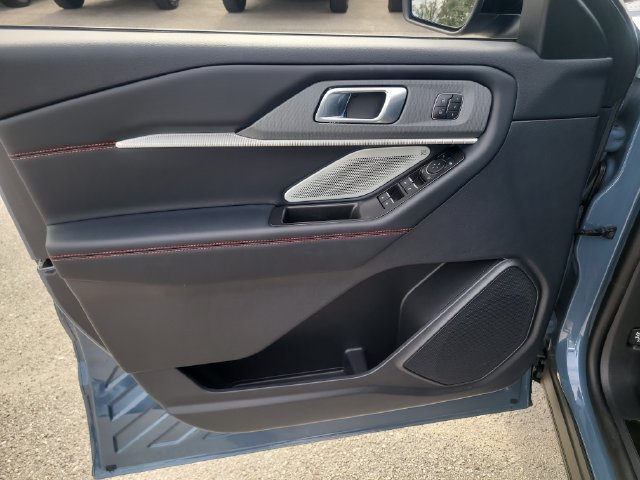 Certified 2026 Ford Explorer ST w/ Sun And Sound Package AWD/4WD image 18