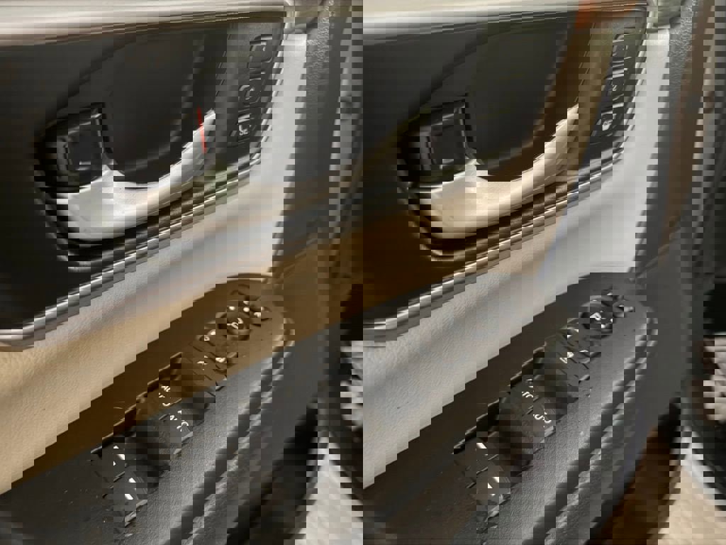 Used 2017 Honda CR-V EX-L image 15