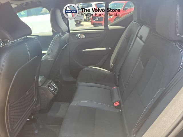 Used 2021 Volvo XC40 T5 R-Design w/ Advanced Package AWD/4WD image 13