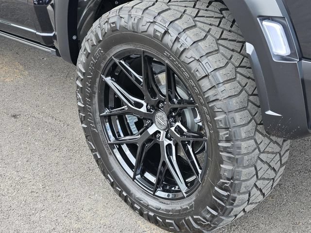 Used 2025 Ford F150 Raptor w/ Equipment Group 803A Raptor R AWD/4WD image 8