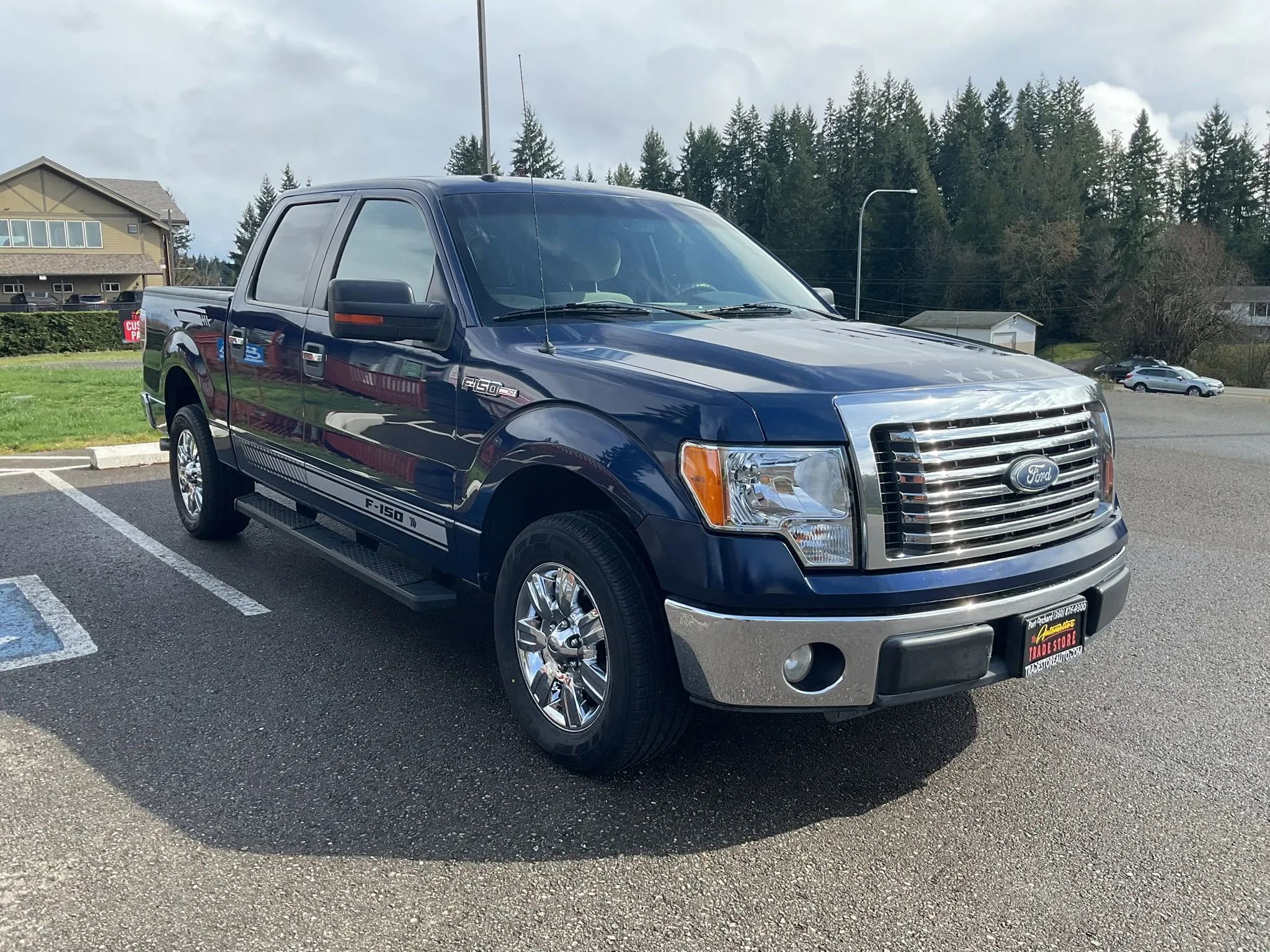 Used 2010 Ford F150 XLT image 7