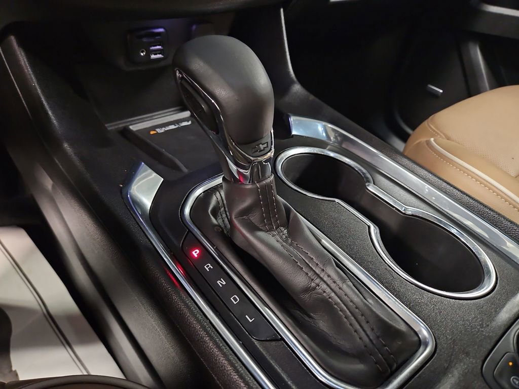 Used 2023 Chevrolet Traverse Premier w/ LPO, Cargo Package image 24