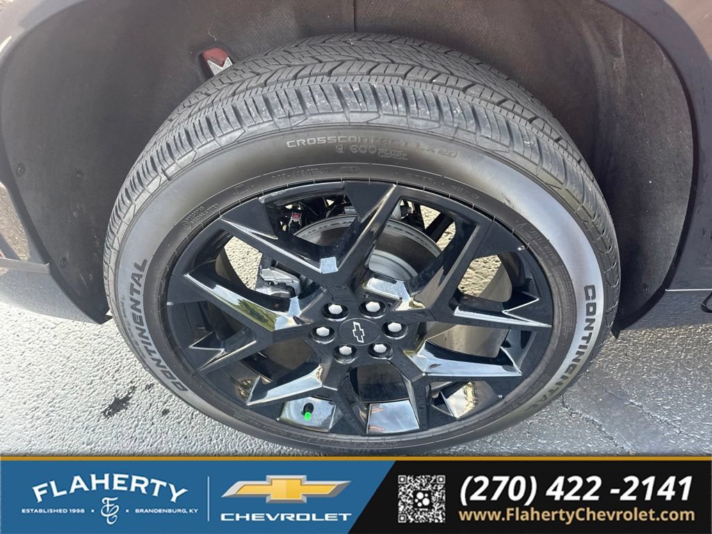 Used 2026 Chevrolet Traverse RS w/ LPO, Floor Liner Package AWD/4WD image 16