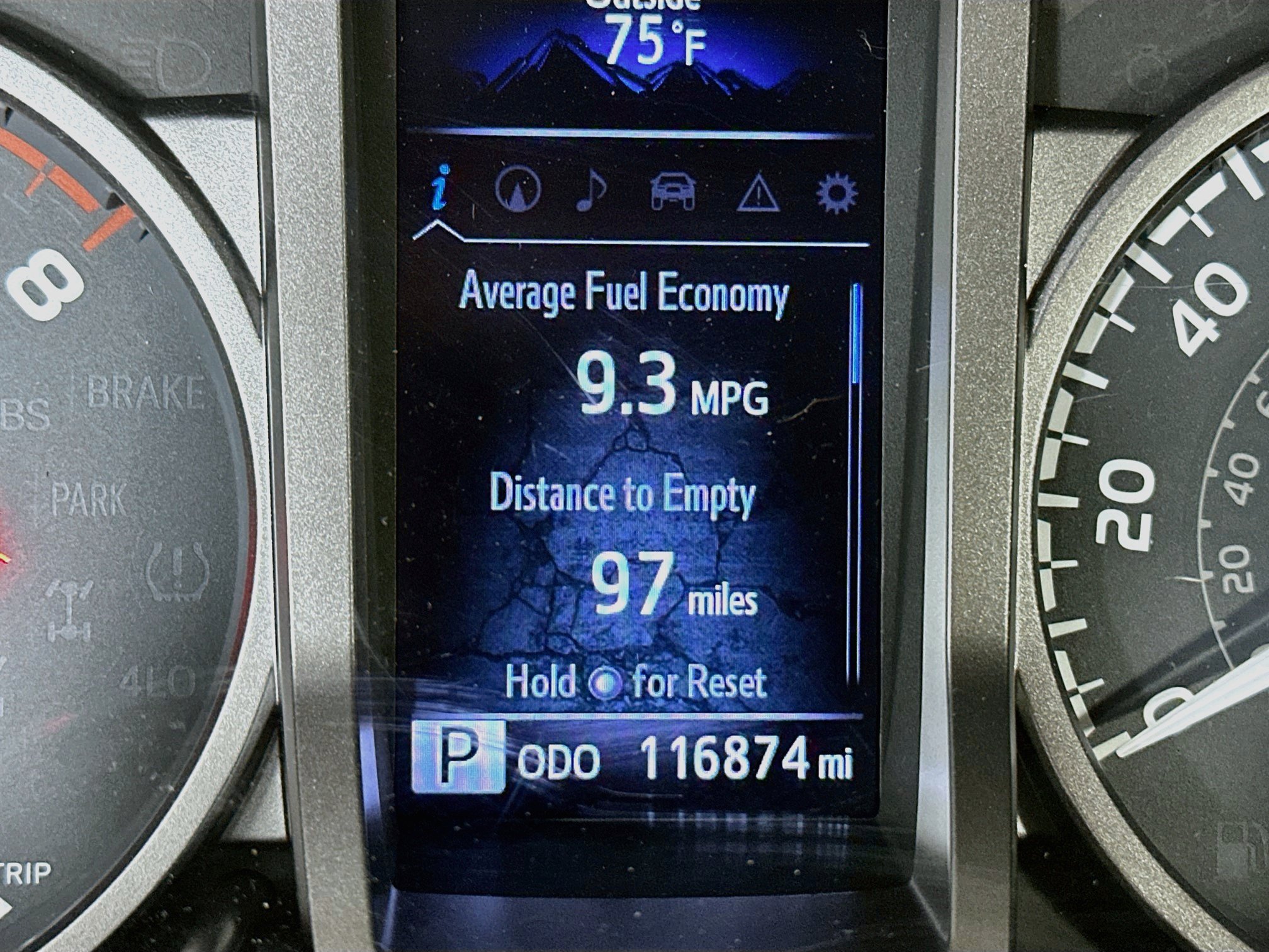 Used 2017 Toyota Tacoma Limited w/ Tow Package AWD/4WD image 19