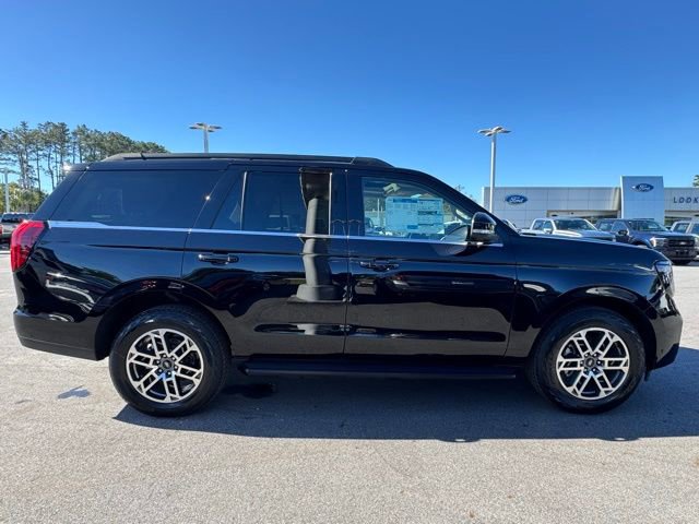 New 2025 Ford Expedition Active image 6