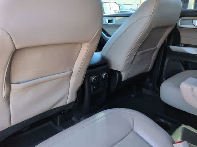Used 2021 Ford Explorer Limited image 17