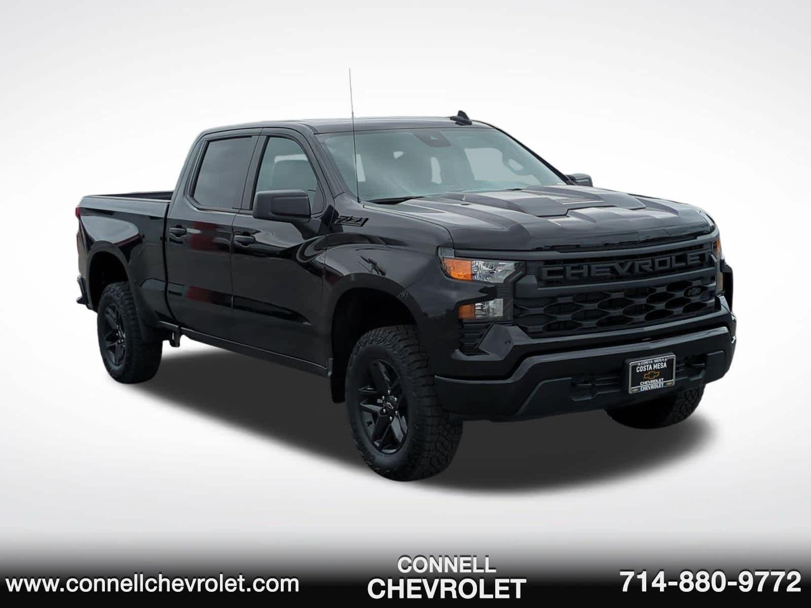 New 2026 Chevrolet Silverado 1500 Custom Trail Boss w/ Midnight Edition AWD/4WD image 3