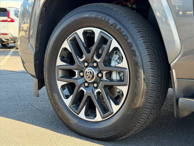 Used 2023 Toyota Sequoia Limited AWD/4WD image 27