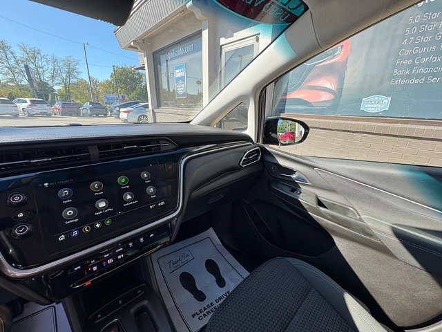 Used 2023 Chevrolet Bolt LT FWD image 30