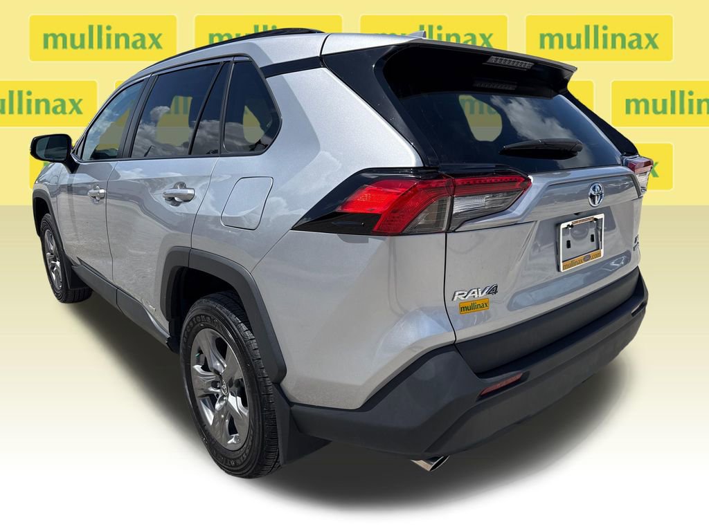 Used 2024 Toyota RAV4 XLE w/ Convenience Package image 10