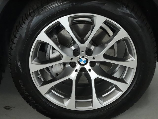 Used 2025 BMW X5 xDrive40i AWD/4WD image 11