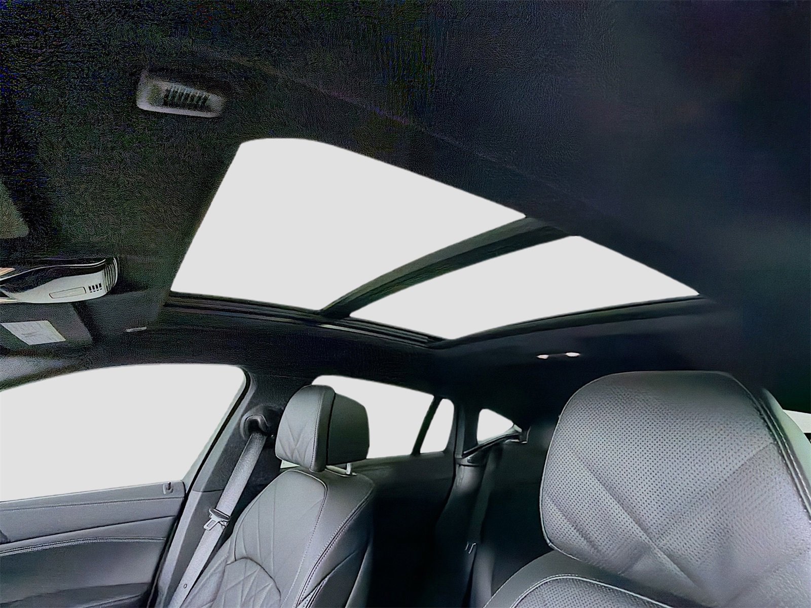 Used 2023 BMW X6 xDrive40i w/ Premium Package image 15