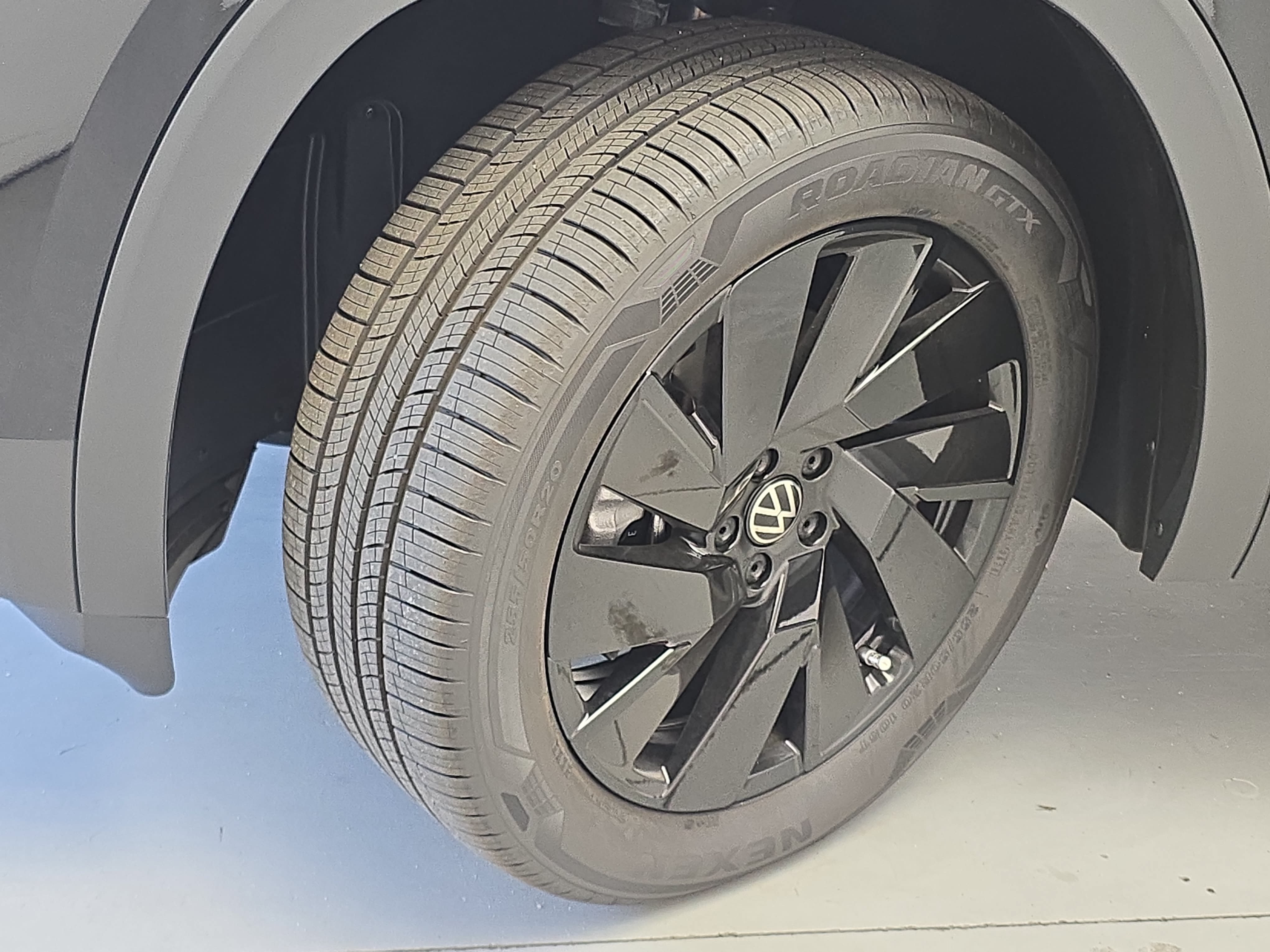 New 2026 Volkswagen Atlas SE FWD image 33