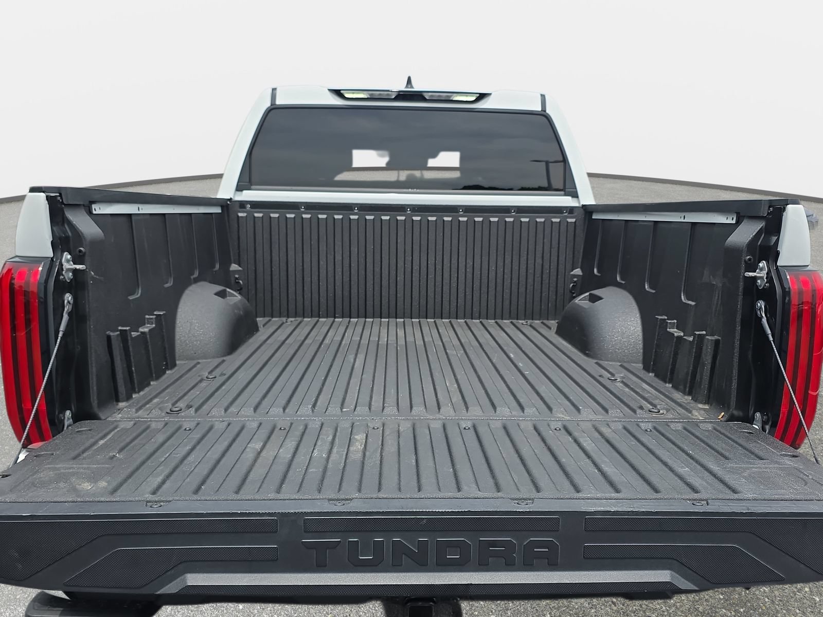 Used 2023 Toyota Tundra SR5 w/ SR5 Premium Package AWD/4WD image 12