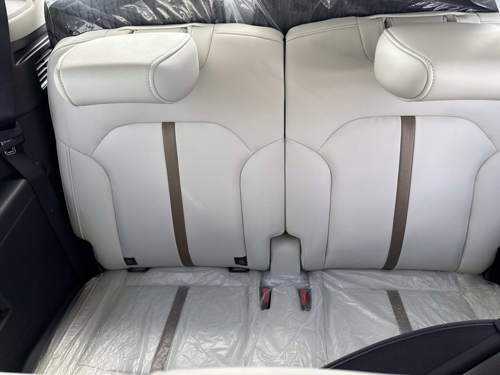 New 2026 MAZDA CX-90 Plug-In Hybrid w/ Premium Plus image 23
