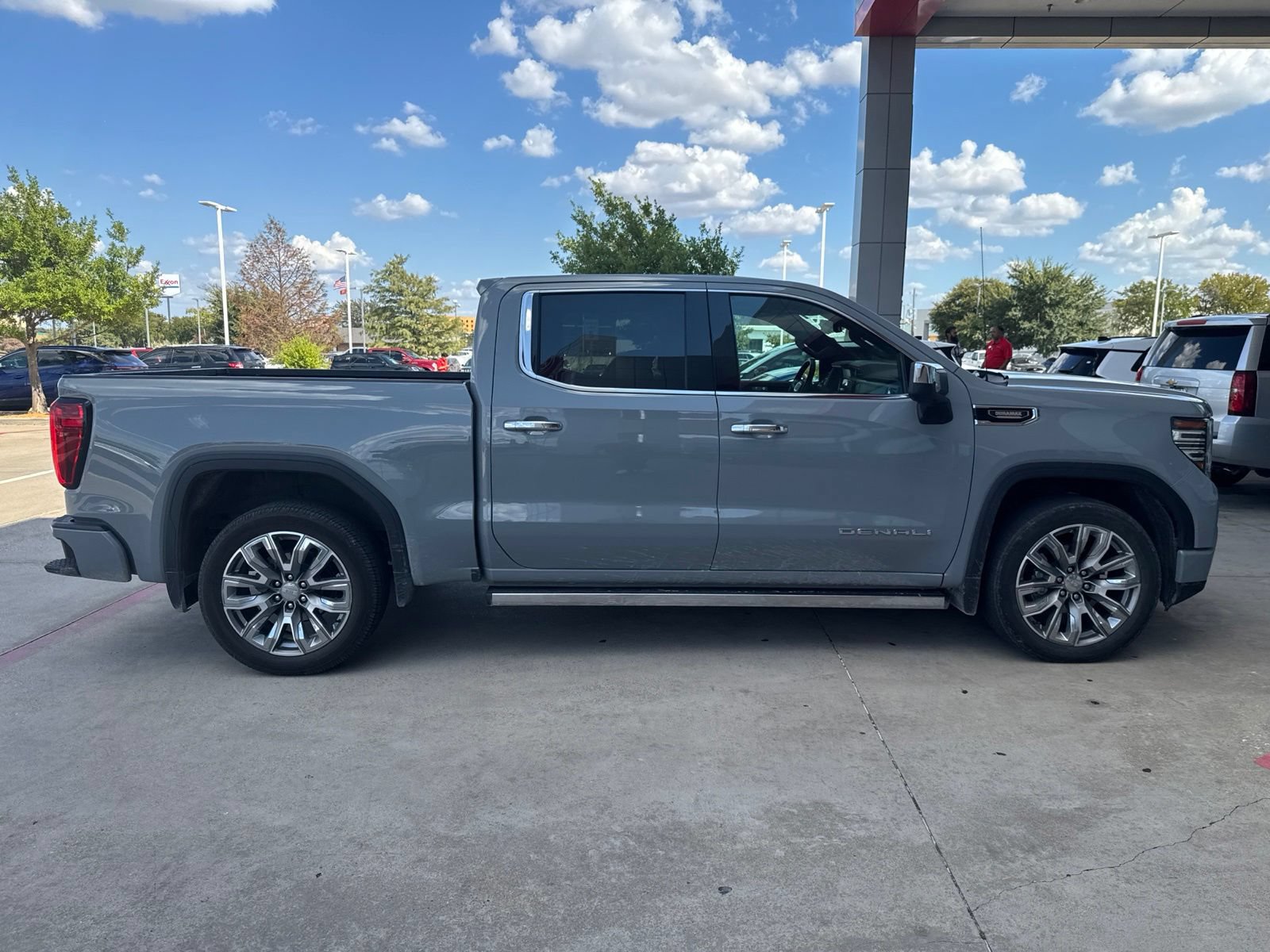 Used 2024 GMC Sierra 1500 Denali RWD image 38