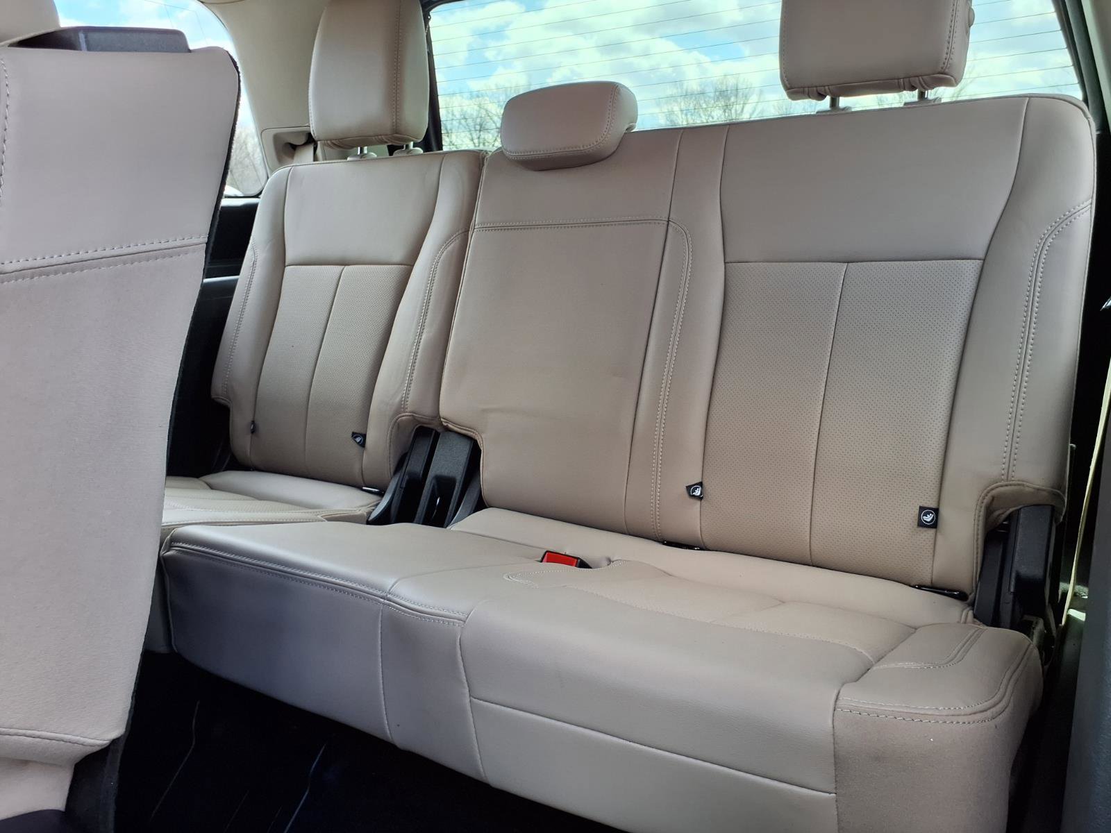 Used 2022 Ford Expedition XLT image 8