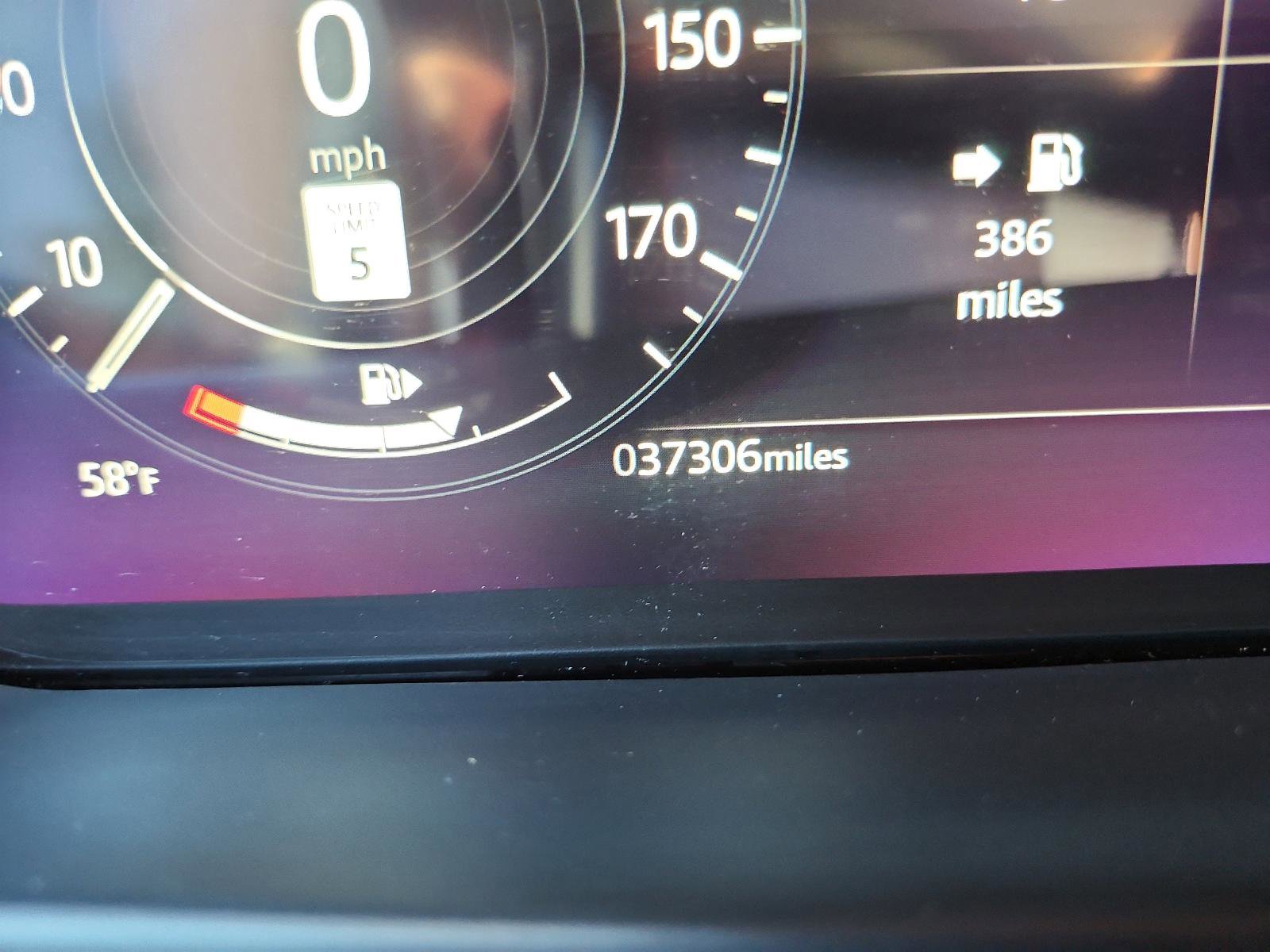 Used 2023 Land Rover Range Rover Velar R-Dynamic S image 22