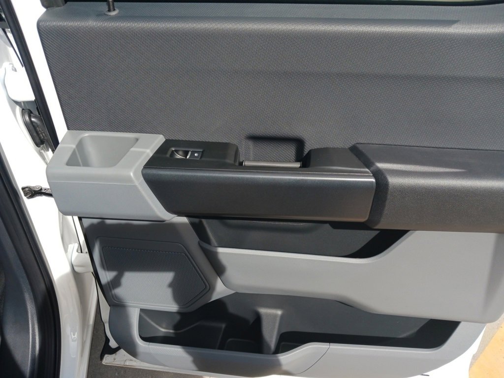 New 2025 Ford F150 XL w/ Equipment Group 103A High image 30