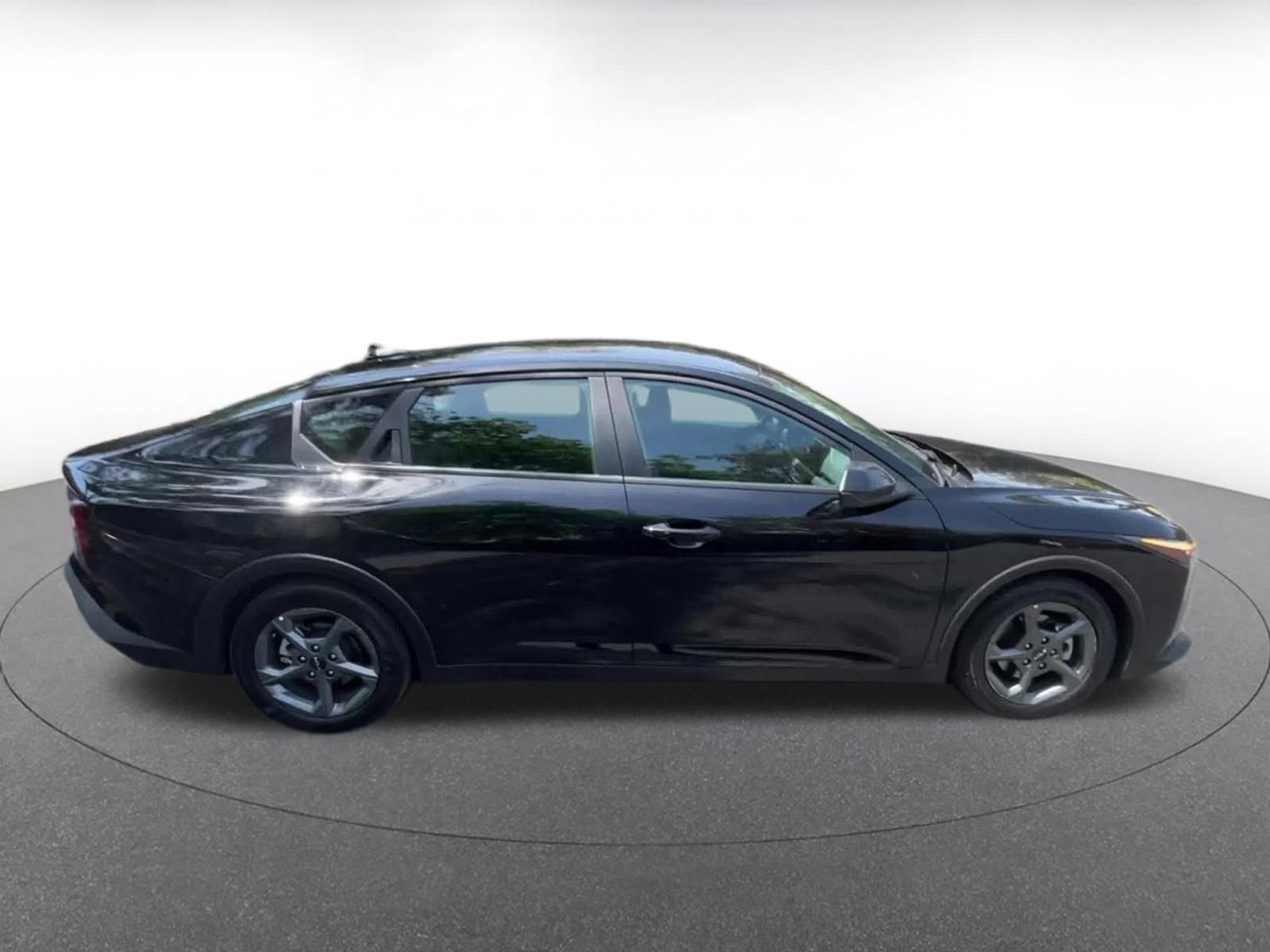 Used 2025 Kia K4 FWD image 16
