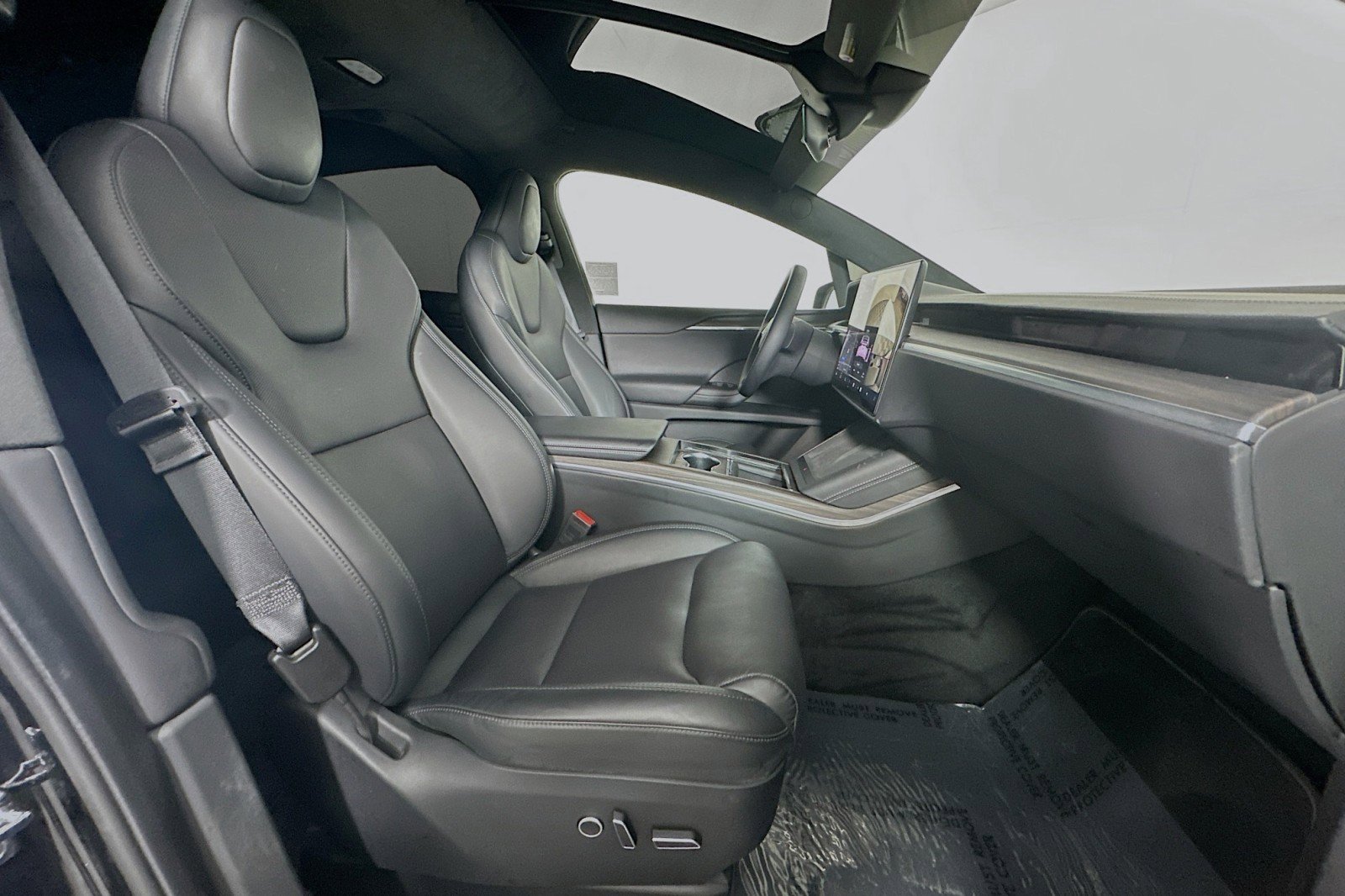 Used 2023 Tesla Model X image 8