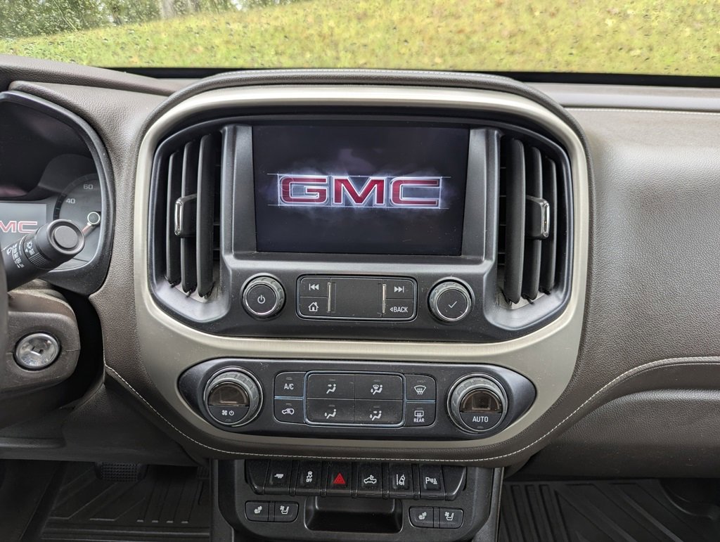 Used 2021 GMC Canyon Denali image 36