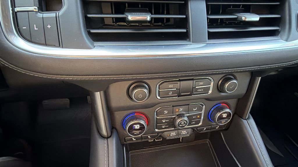 Used 2021 Chevrolet Tahoe Z71 w/ Rear Media and Nav Package image 33