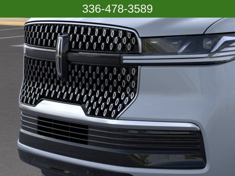 New 2026 Lincoln Navigator Reserve AWD/4WD image 17