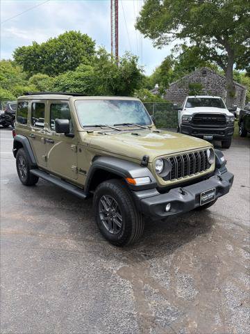Certified 2025 Jeep Wrangler Unlimited Sport AWD/4WD image 1