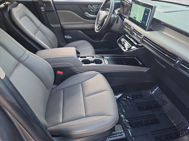 Used 2025 Lincoln Corsair FWD w/ Equipment Group 101A image 22