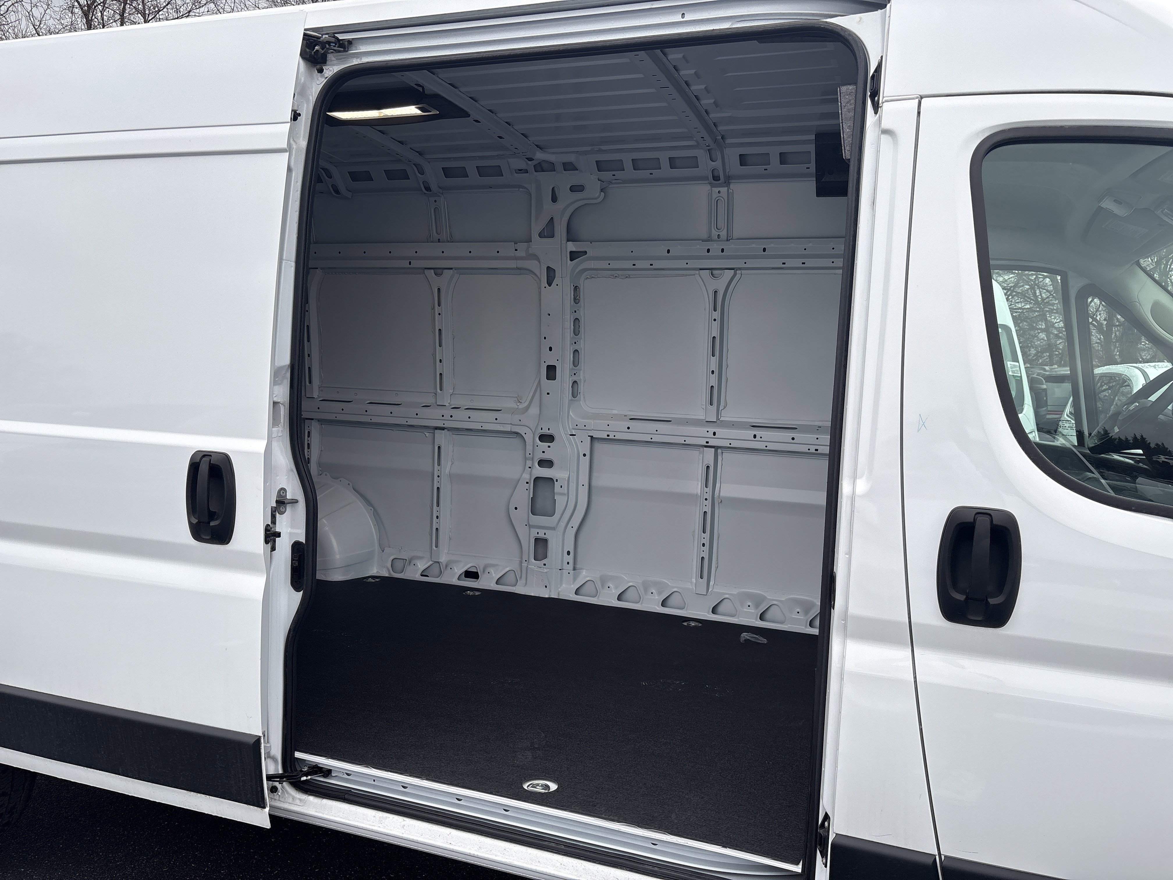 New 2025 RAM ProMaster 2500 w/ Quick Order Package 22G SLT FWD image 10