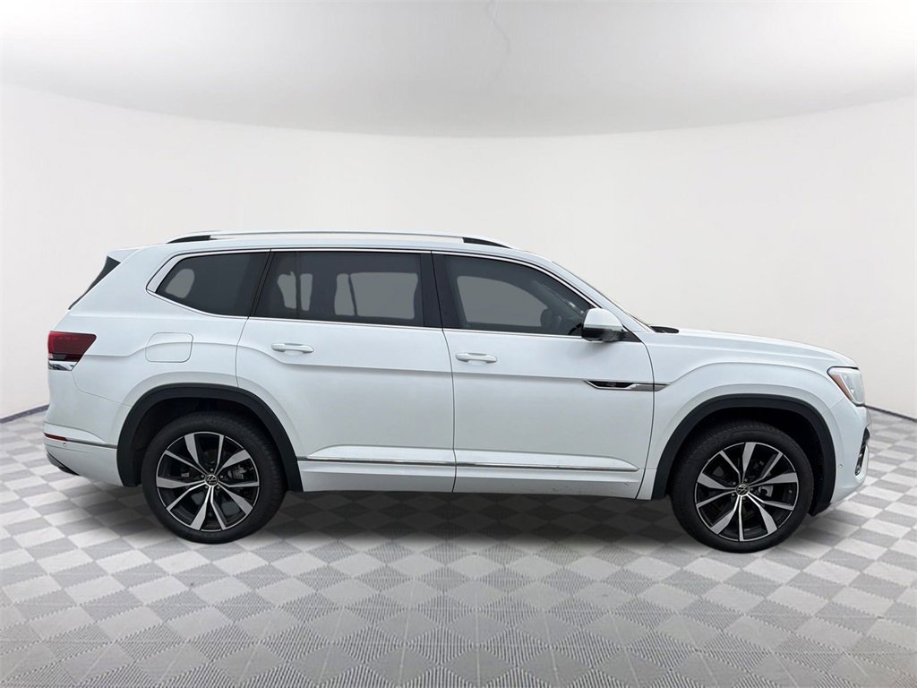 Used 2024 Volkswagen Atlas SEL Premium R-Line image 4