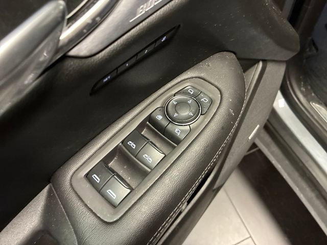 Used 2022 Cadillac XT5 Premium Luxury AWD/4WD image 11