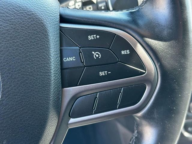 Used 2019 Jeep Cherokee Limited AWD/4WD image 20