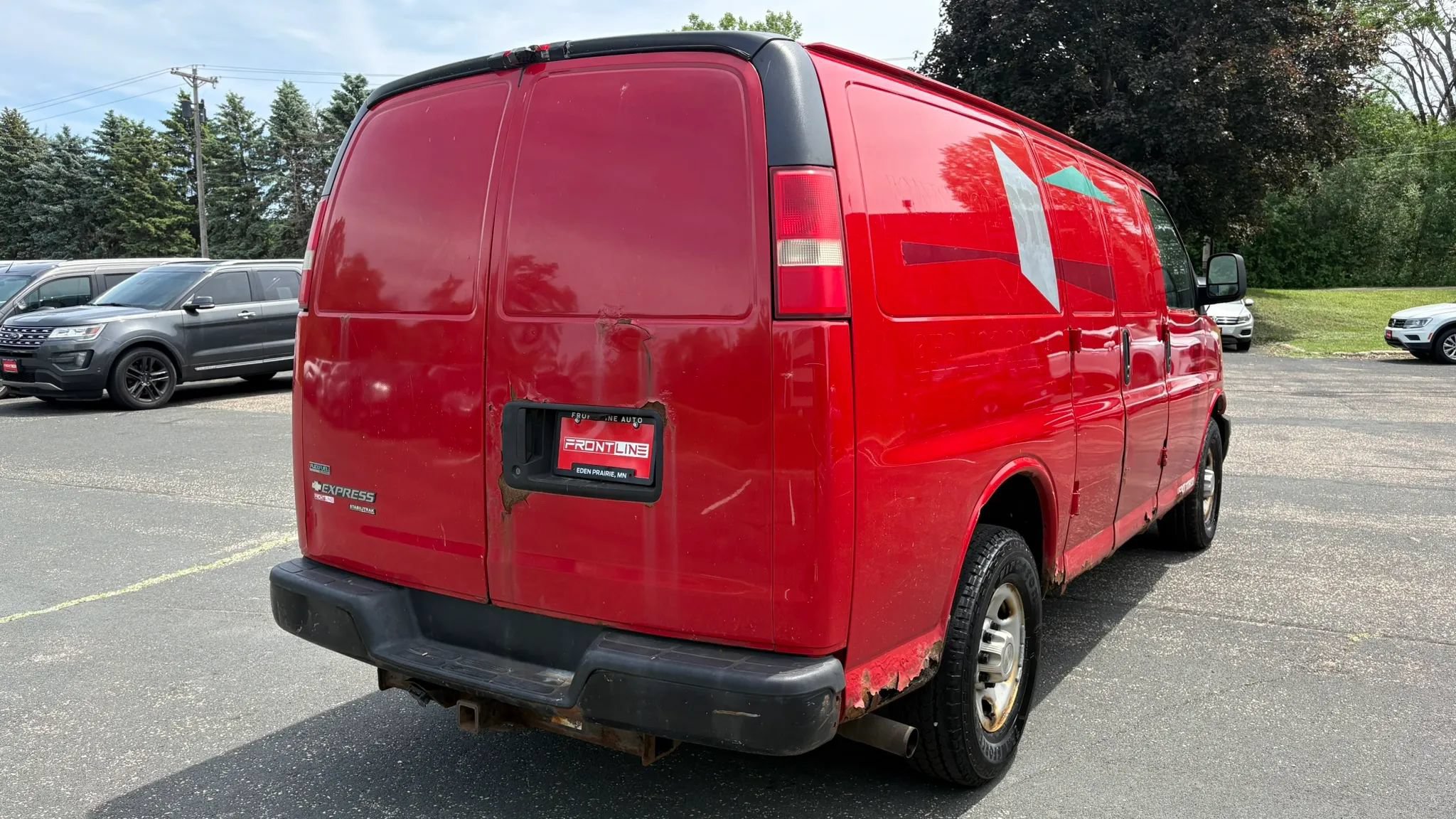 Used 2011 Chevrolet Express 2500 RWD image 9