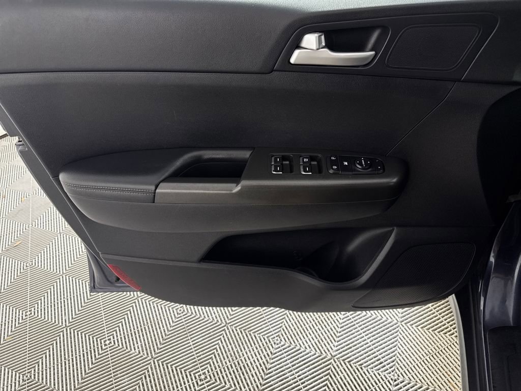 Used 2019 Kia Sportage LX FWD image 10