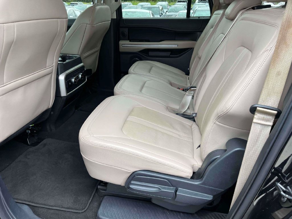 Used 2024 Ford Expedition Max Limited RWD image 6