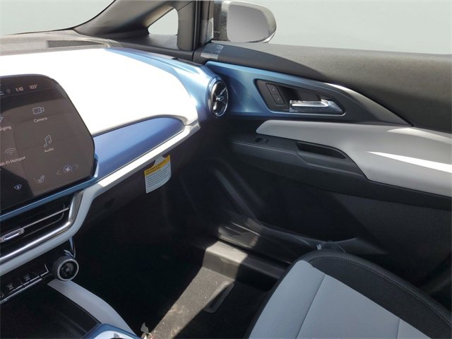 New 2025 Chevrolet Equinox EV LT image 25