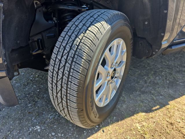 Used 2025 Toyota Tacoma SR5 image 30